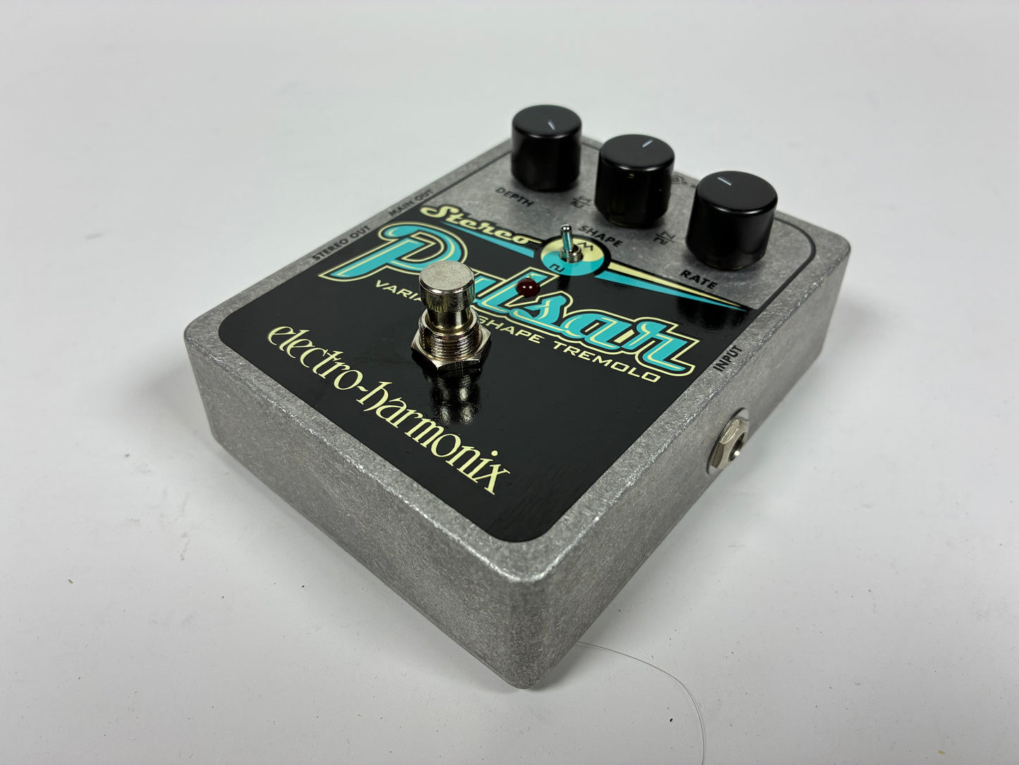 Electro-Harmonix Stereo Pulsar Analog Tremolo - Excellent Condition with Box