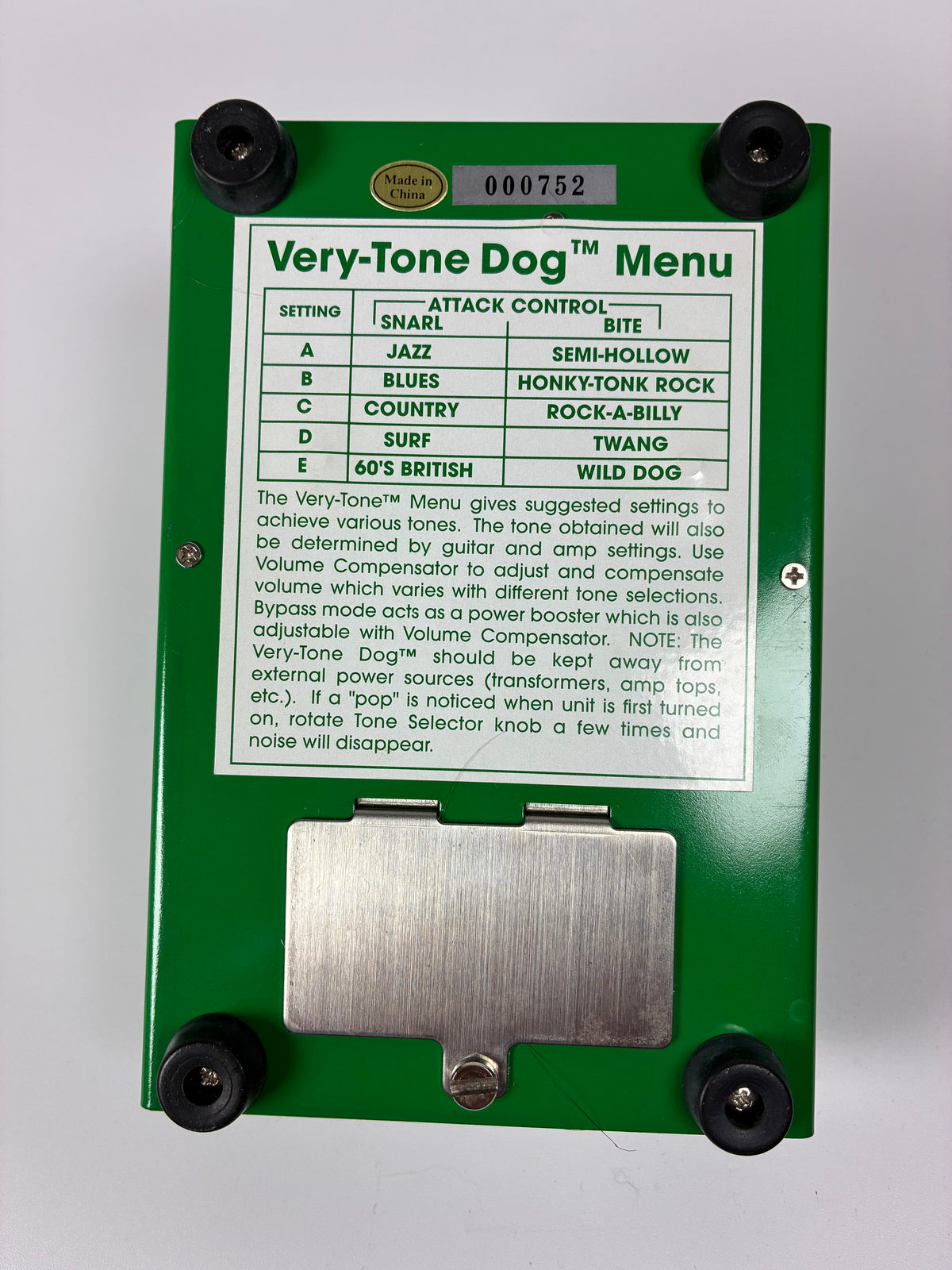 Charlie StringerGÇÖs Snarling Dogs Very-Tone Dog - Excellent Condition wtih Box and Documents
