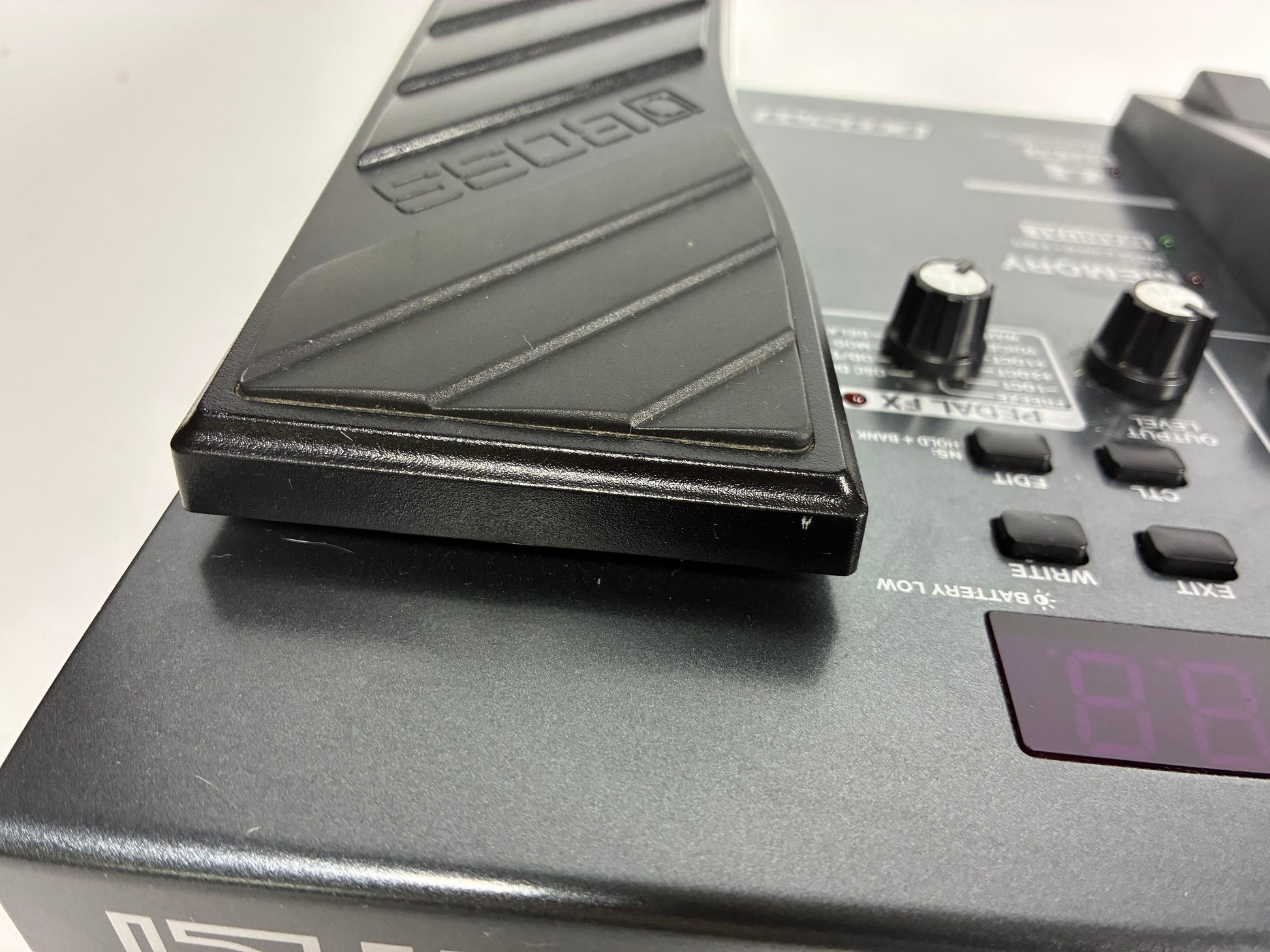 Boss ME-80 Multi-Effect Unit