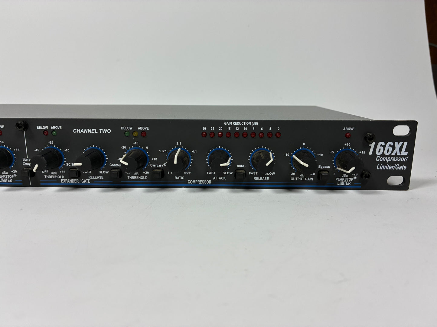 dbx 166XL Stereo Compressor / Limiter / Gate