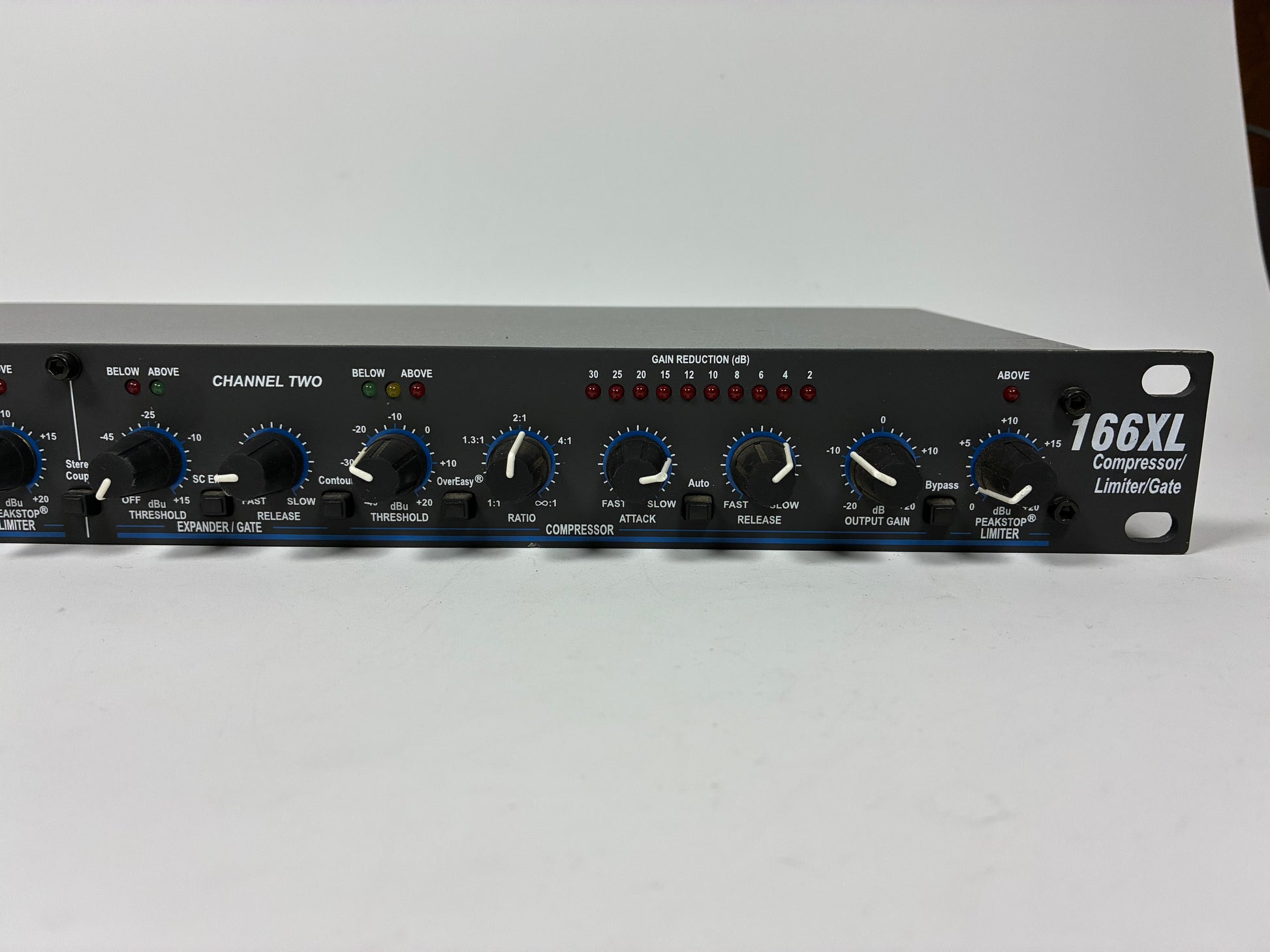 dbx 166XL Stereo Compressor / Limiter / Gate