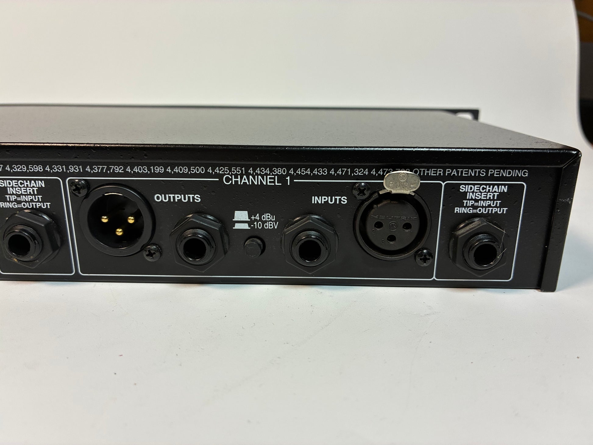dbx 166XL Stereo Compressor / Limiter / Gate - Excellent Condition