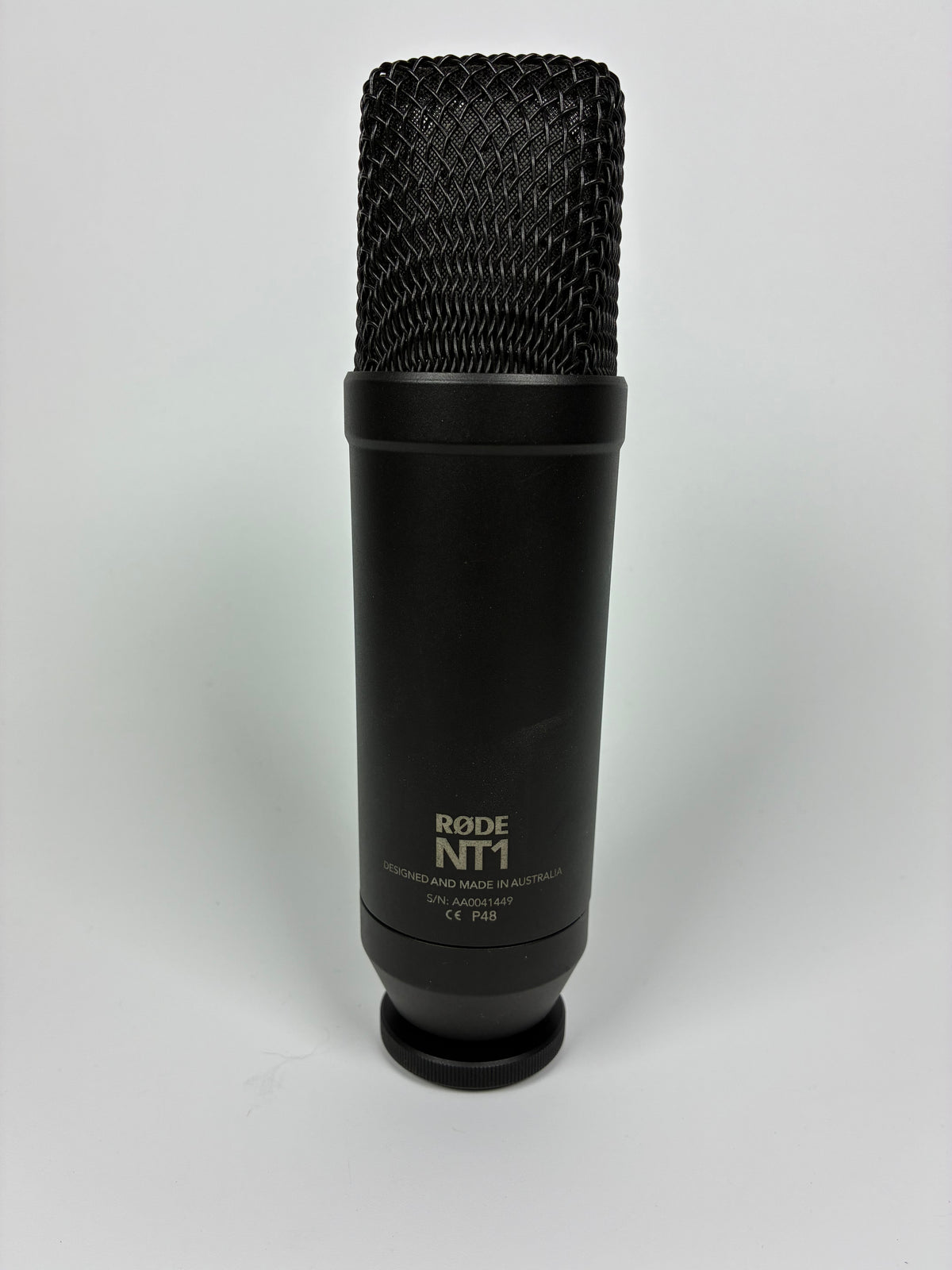 RODE NT1 Large Diaphragm Cardioid Condenser Microphone - Excellent condition