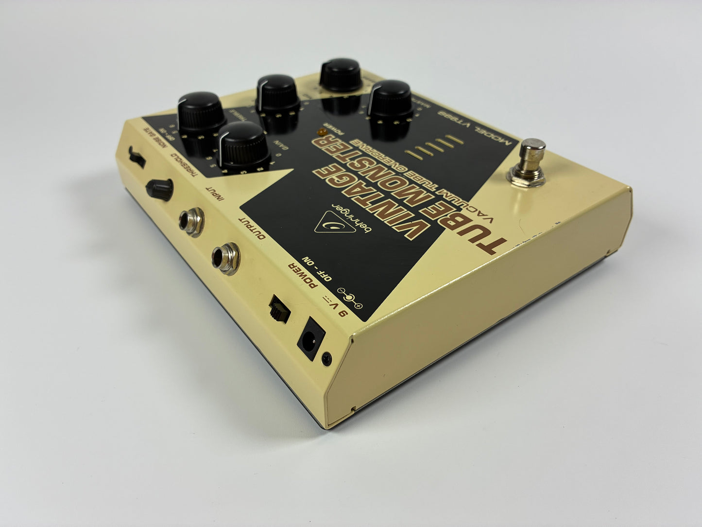 Behringer VT999 Vintage Tube Monster Vacuum Tube Overdrive