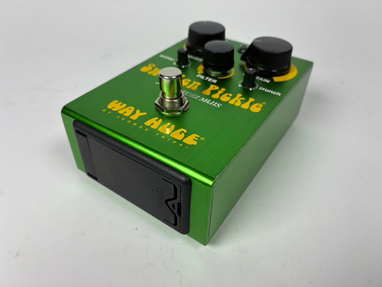 Way Huge WHE401 Swollen Pickle MkII Jumbo Fuzz - Excellent Condition