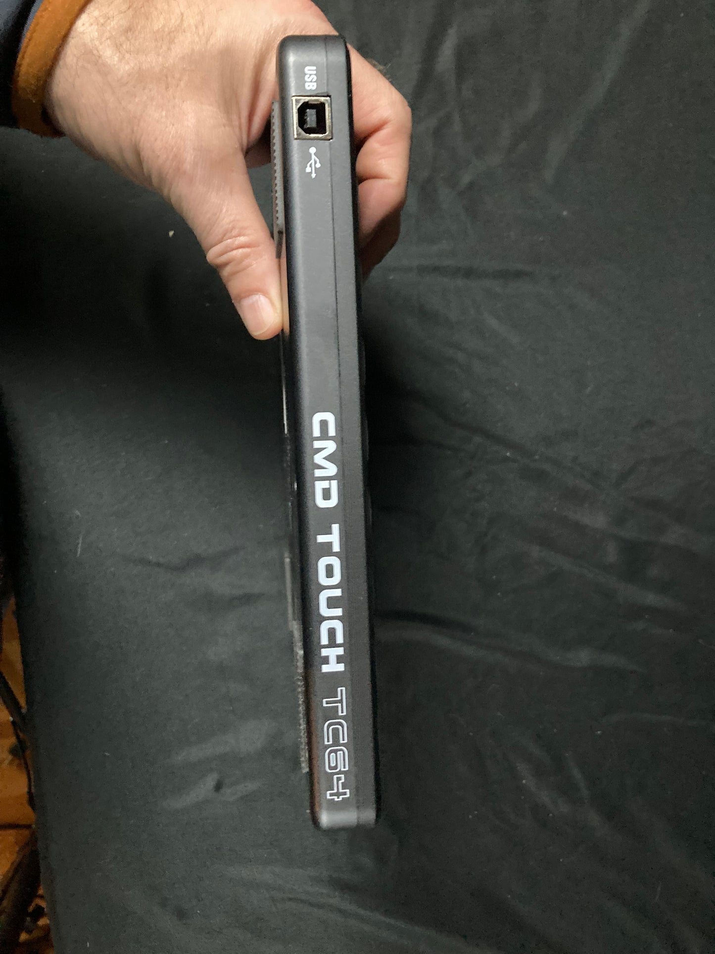 Behringer CMD Touch TC64