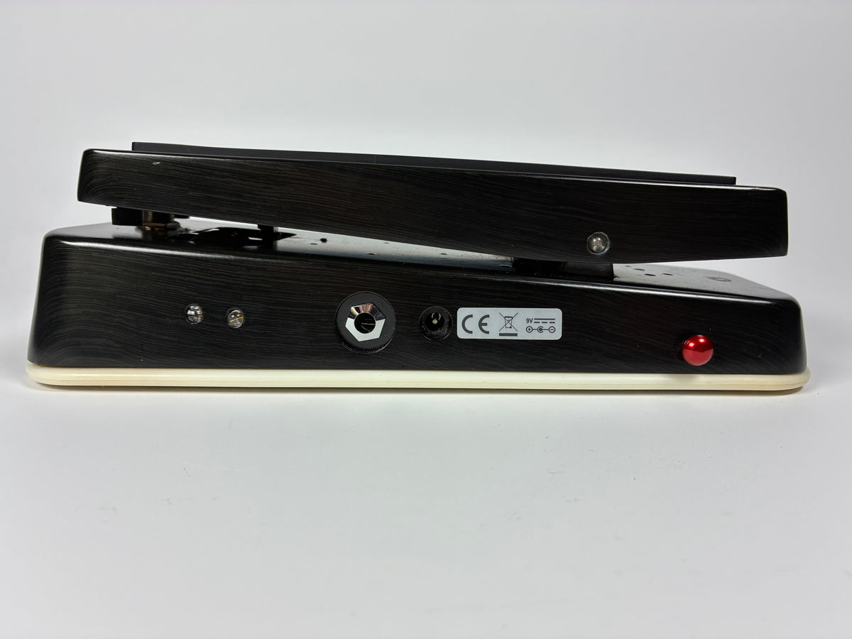 Dunlop MC404 CAE Custom Audio Electronics Wah - Excellent Condition with Box and Accessories