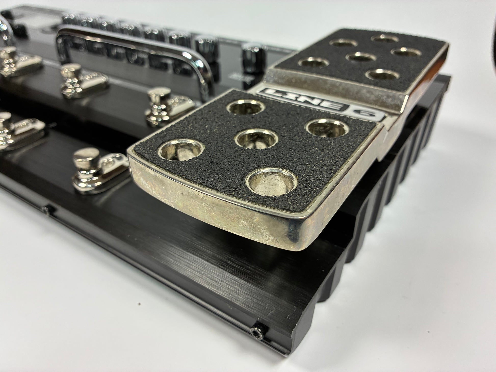 Line 6 POD X3 Live Multi-Effect and Amp Modeler - Excellent Condition with Power Supply & Fitted Bag