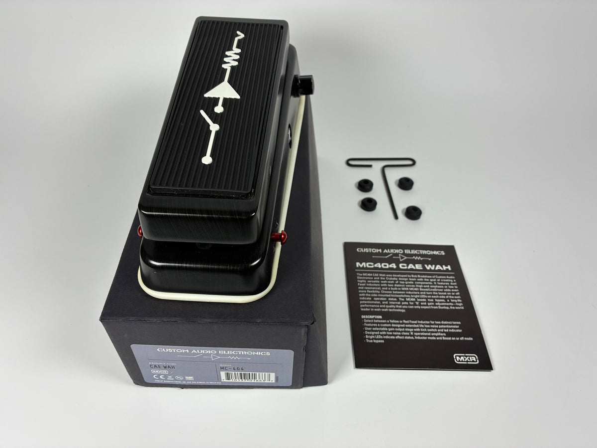 Dunlop MC404 CAE Custom Audio Electronics Wah - Excellent Condition with Box and Accessories
