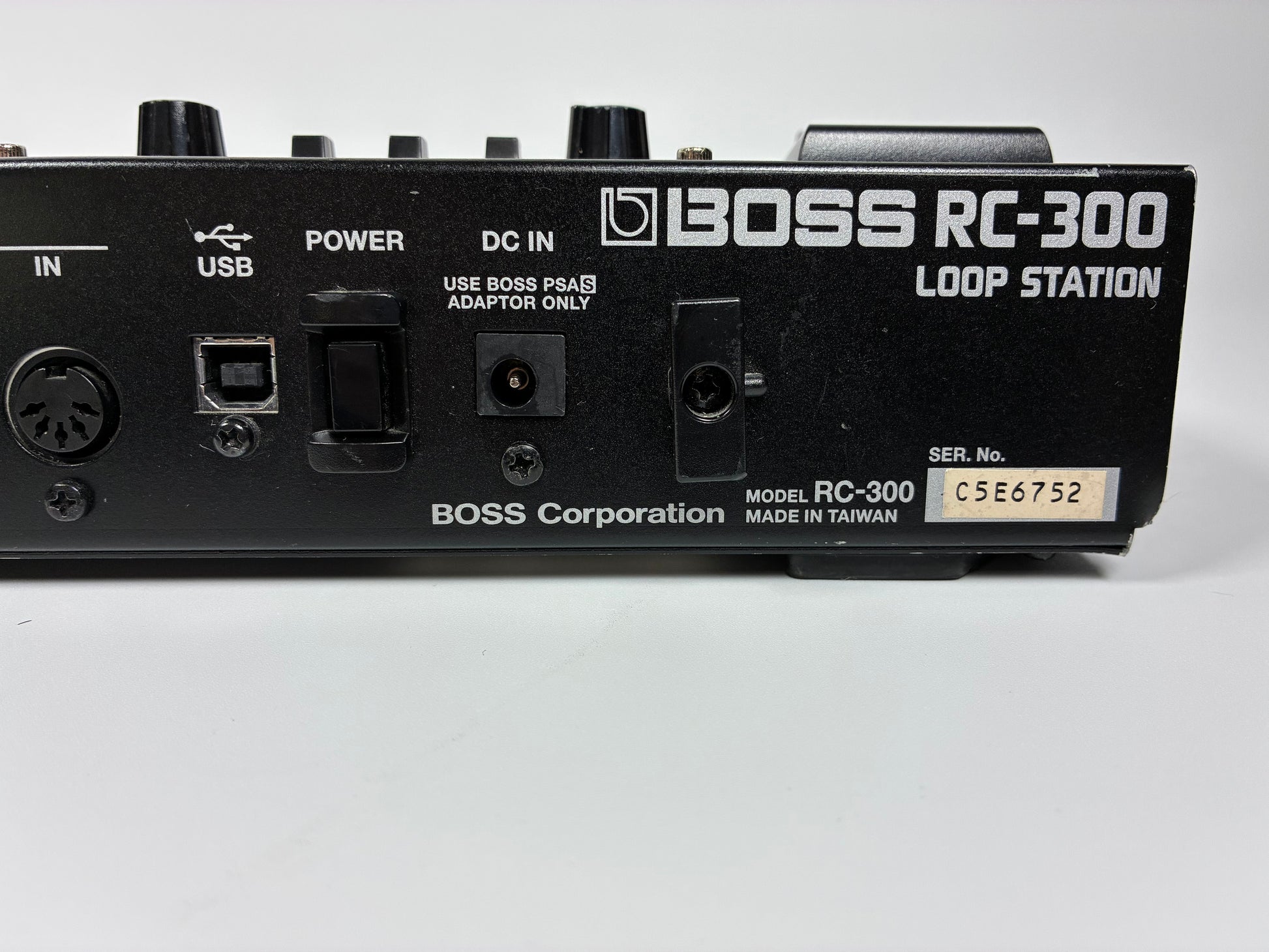 Boss RC-300 Loop Station - Excellent Condition with Power Supply