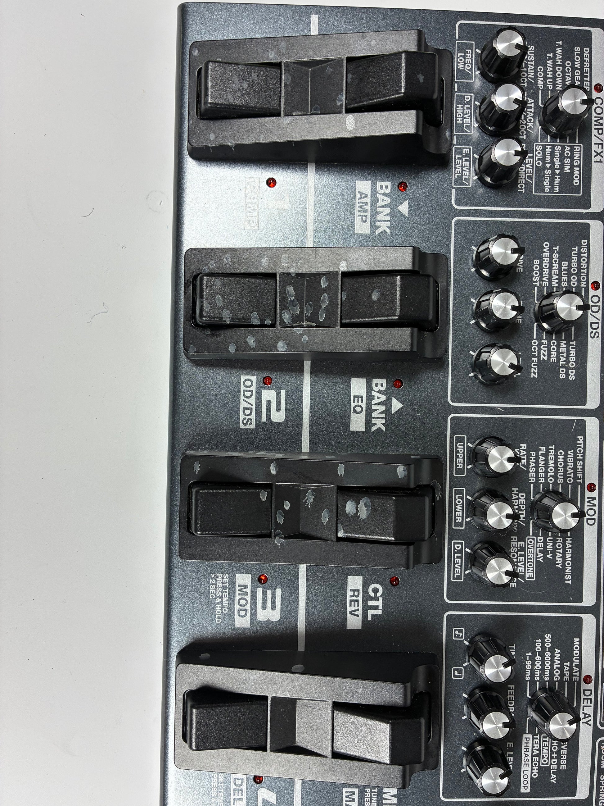 Boss ME-80 Multi-Effect Unit