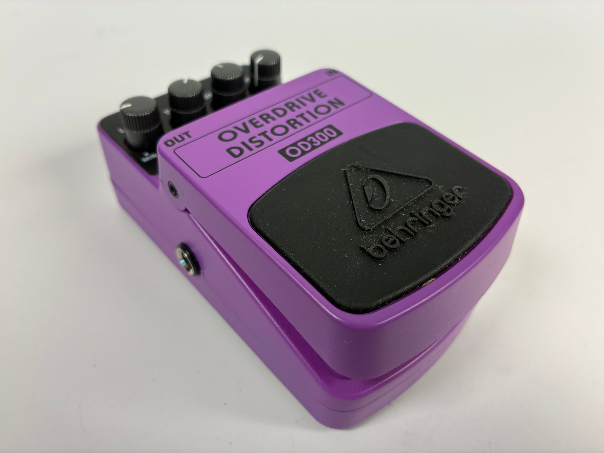 Behringer OD300 Overdrive Distortion Pedal - Excellent Condition with Box  and Documents