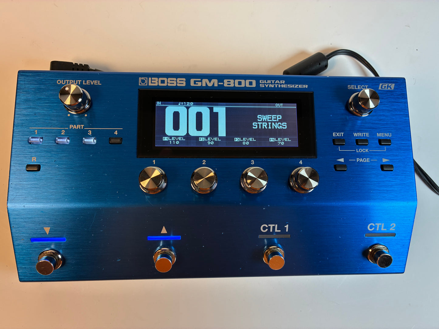 Boss GM-800 Guitar Synthesizer - with Power Supply