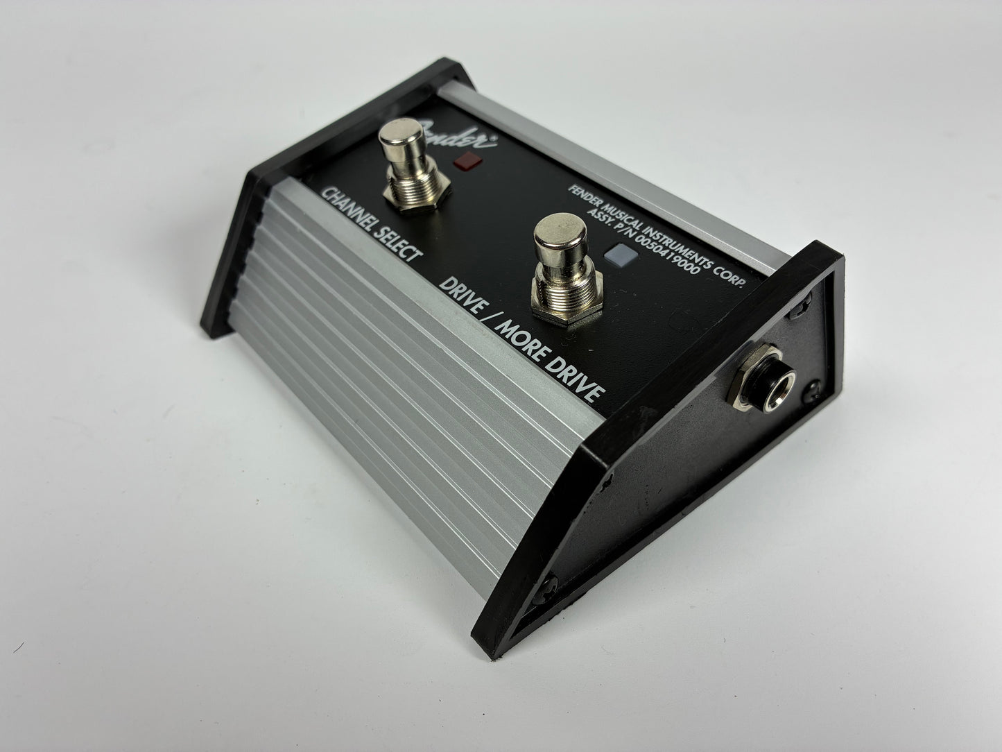 Fender 005-0419-000 2-Button Channel / Drive Footswitch with 1/4" Jack