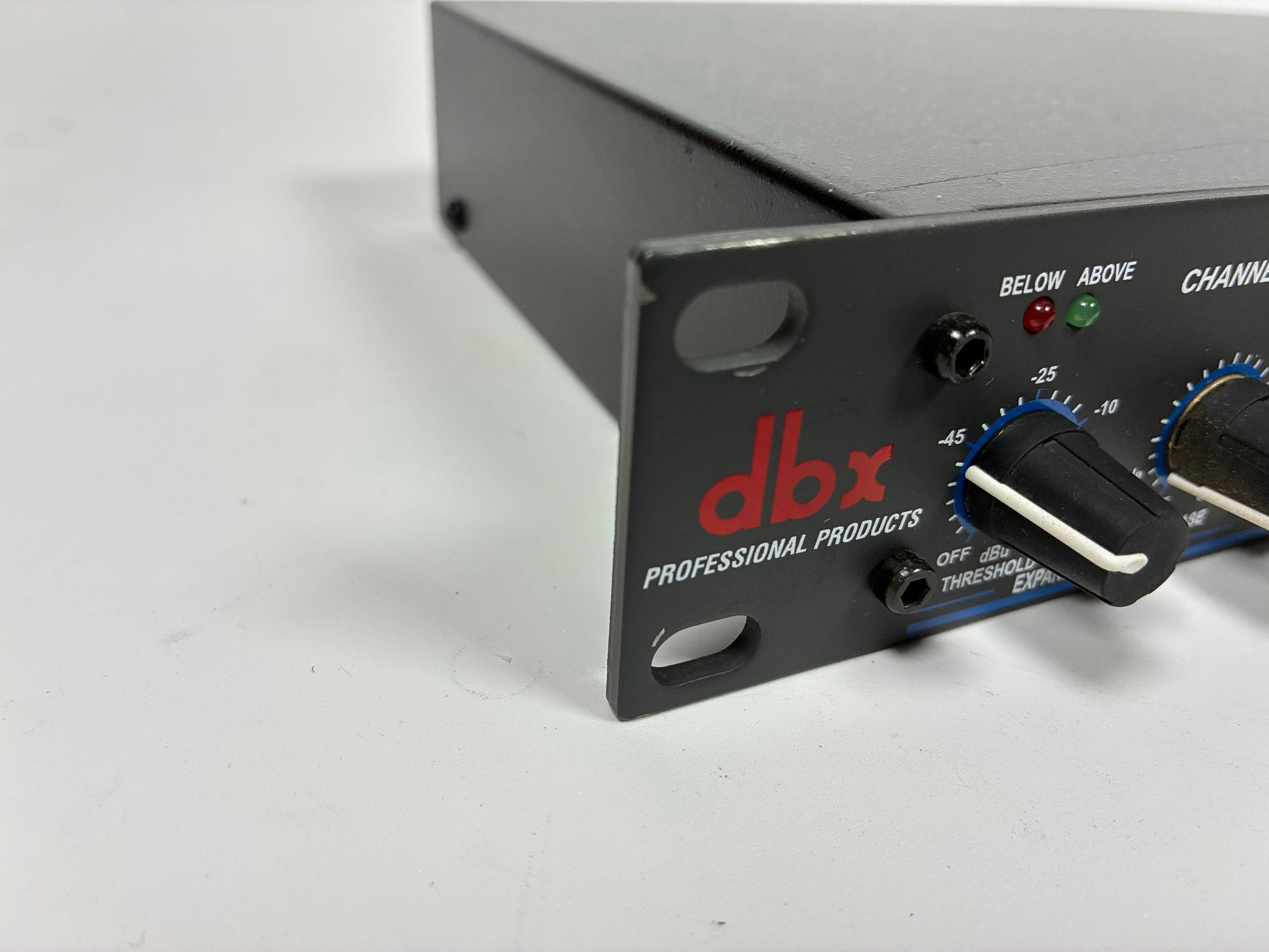 dbx 166XL Stereo Compressor / Limiter / Gate