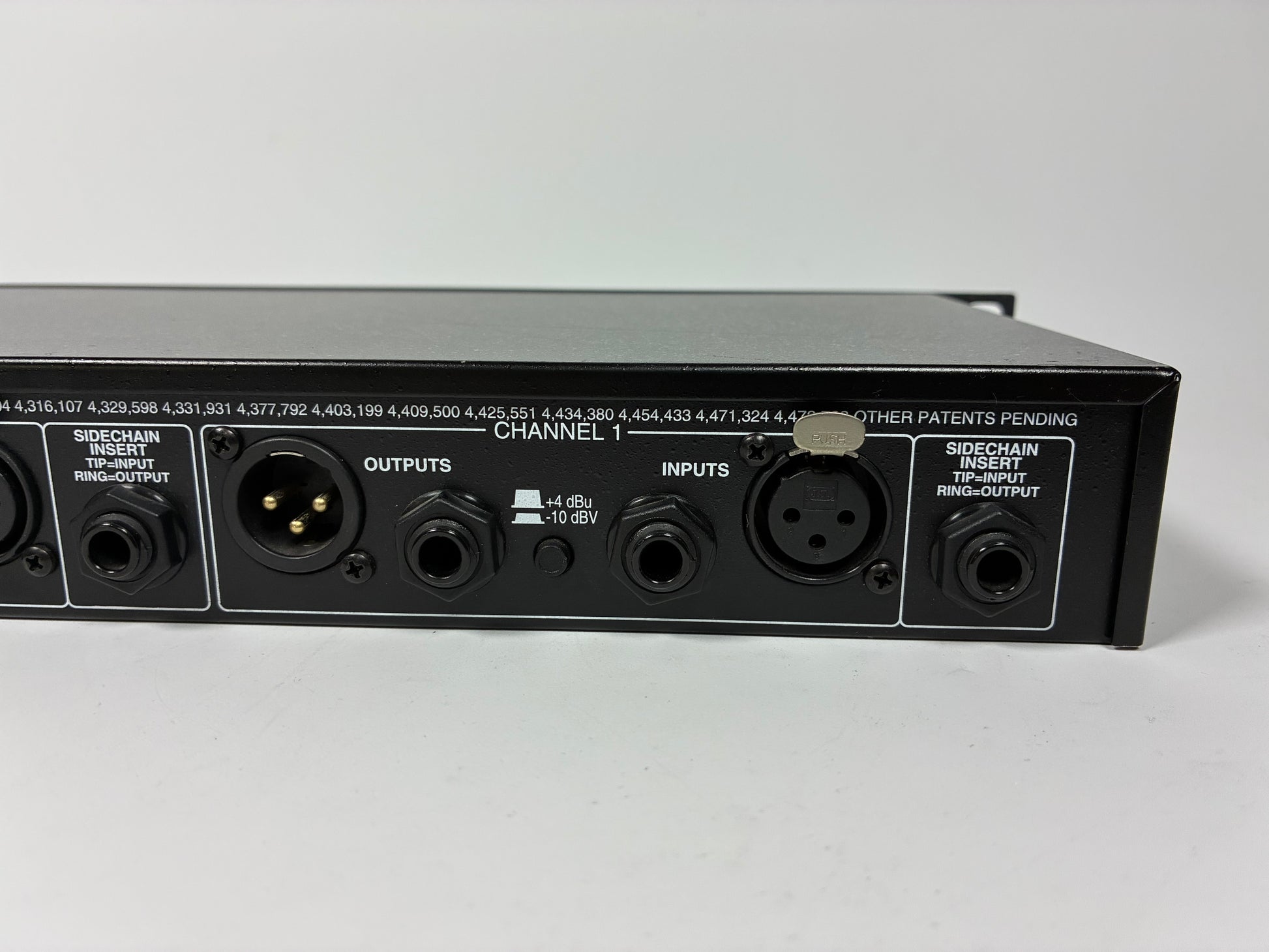 dbx 166XL Stereo Compressor / Limiter / Gate
