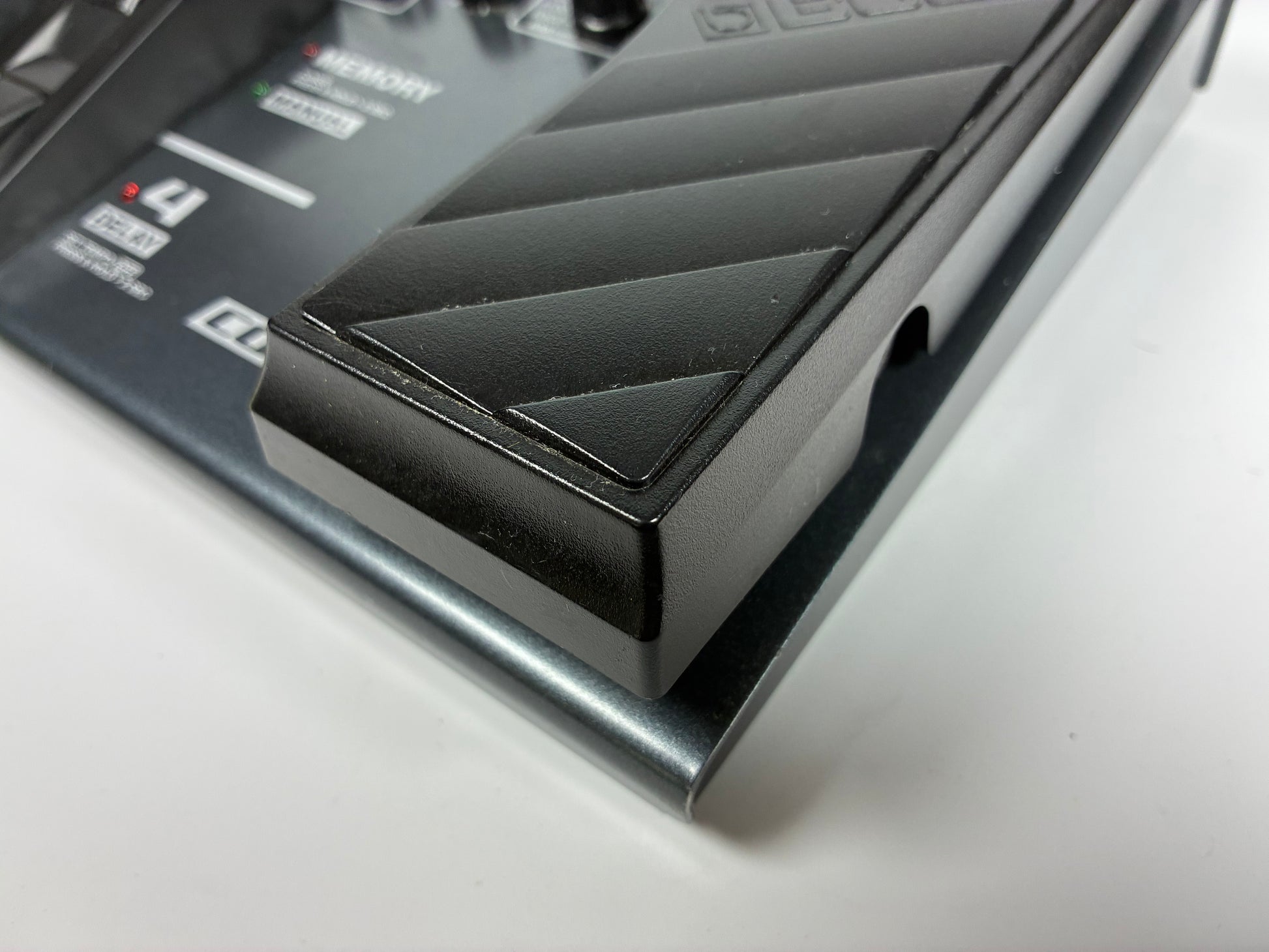 Boss ME-80 Multi-Effect Unit
