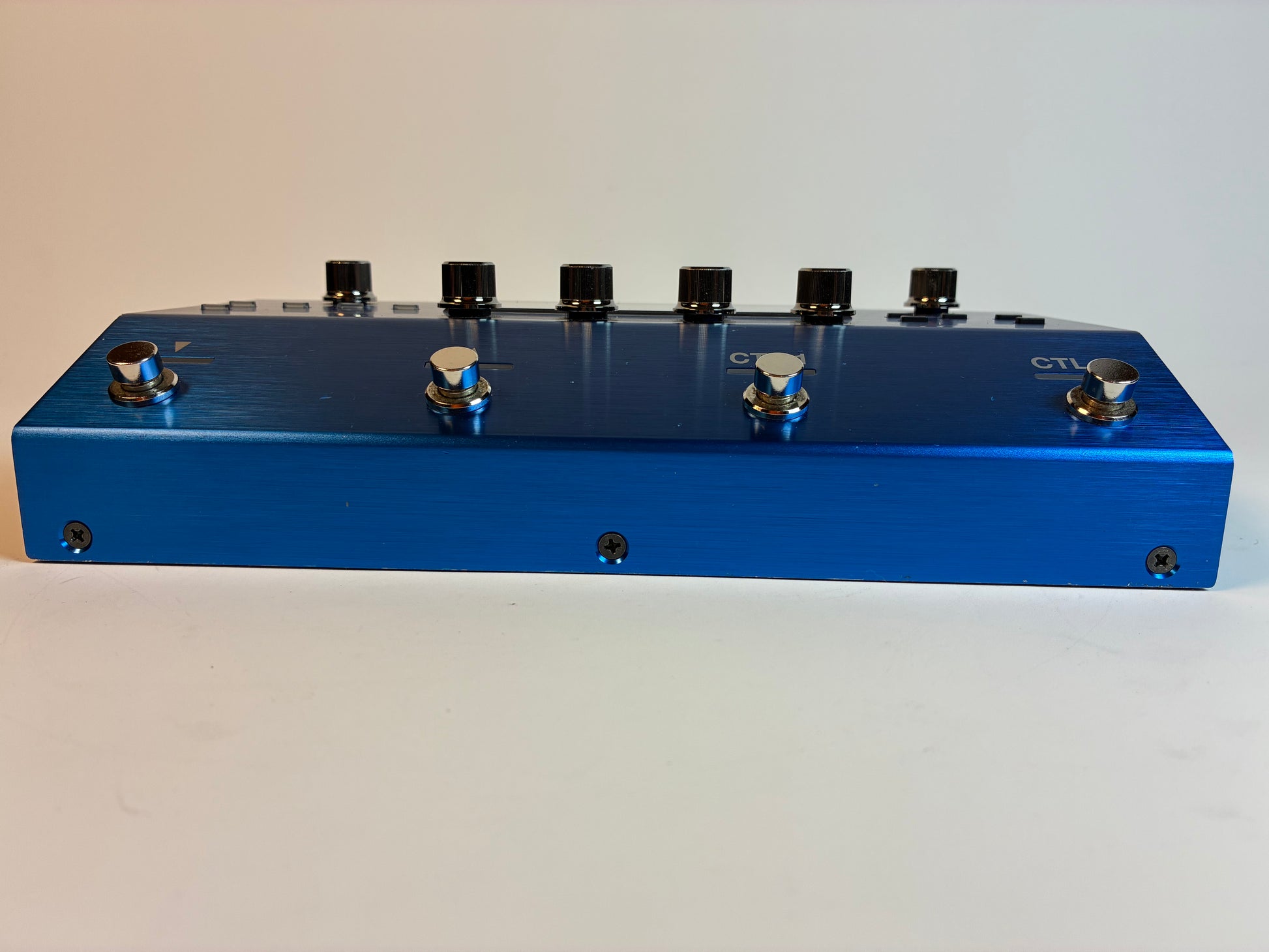 Boss GM-800 Guitar Synthesizer - with Power Supply