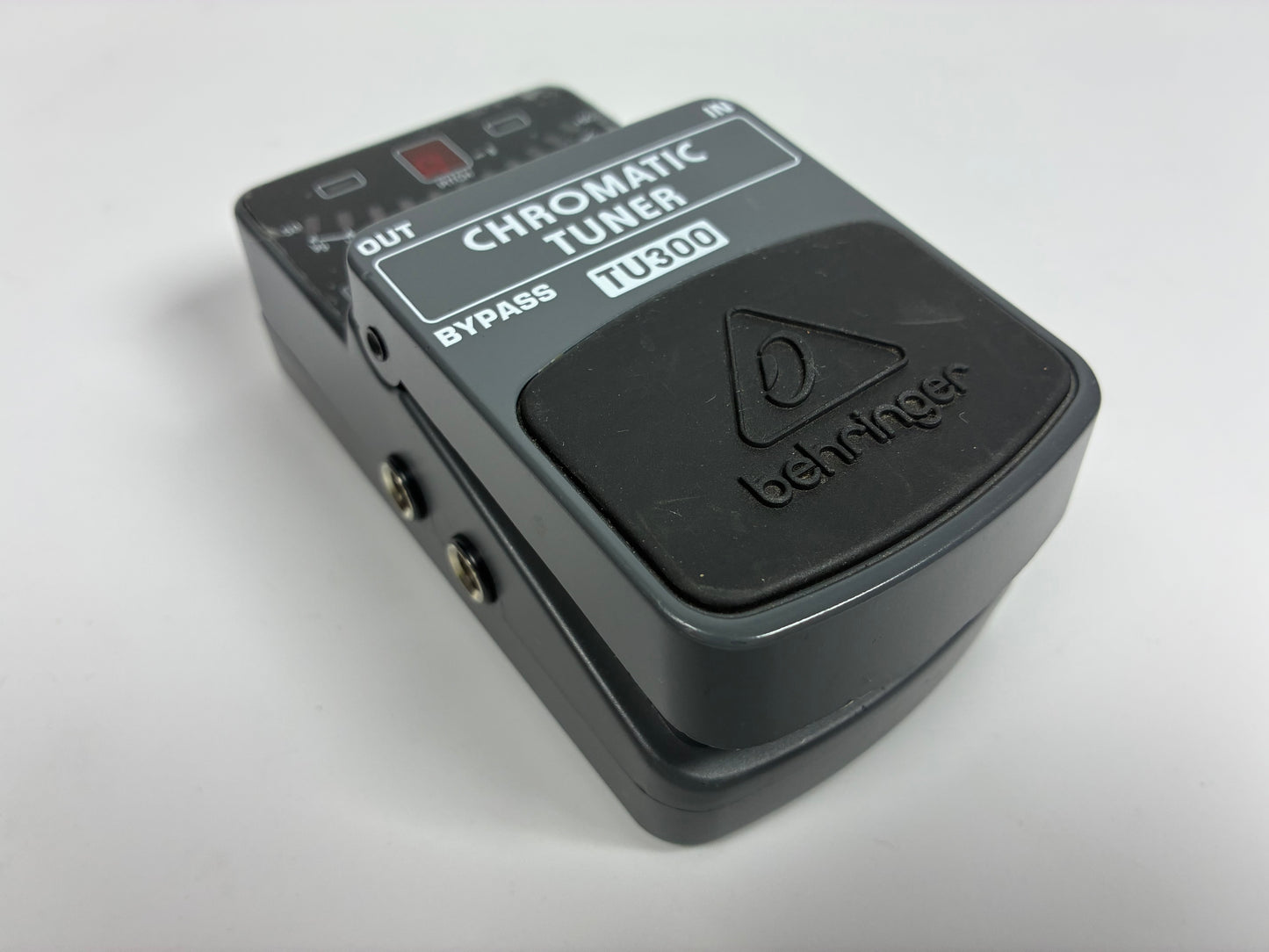 Behringer TU300 Chromatic Tuner - Excellent Condition with Box and Documents