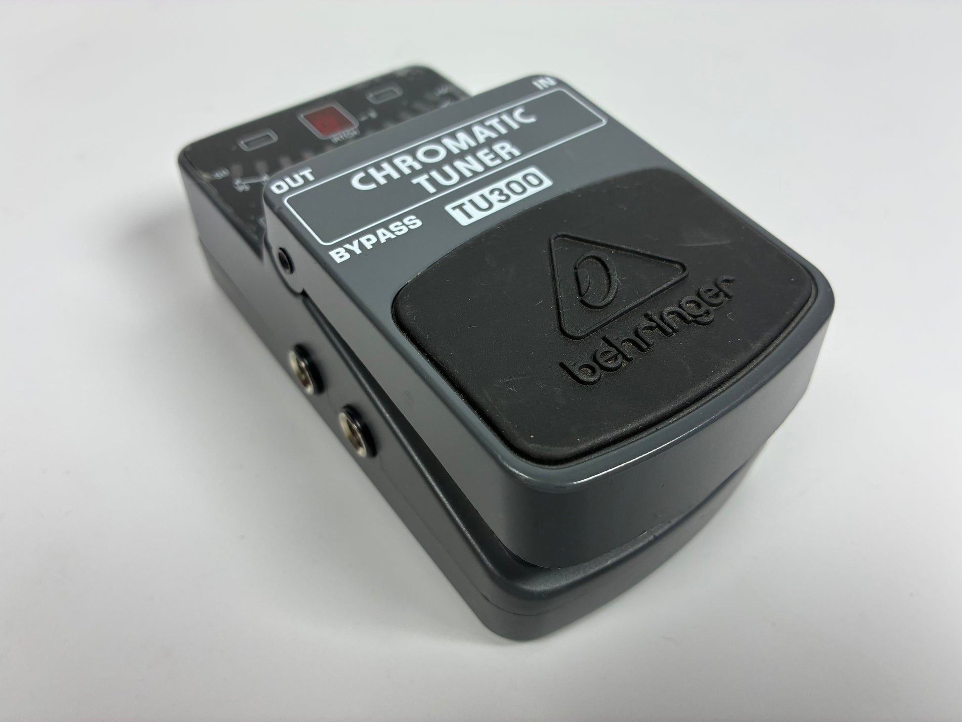 Behringer TU300 Chromatic Tuner - Excellent Condition with Box and Documents