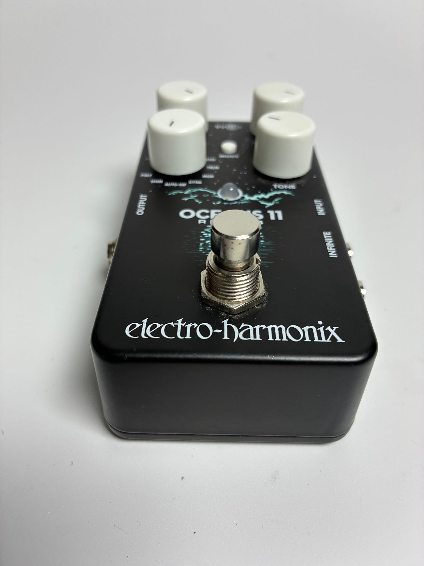 Electro-Harmonix Oceans 11 Reverb - Excellent Condition with Box
