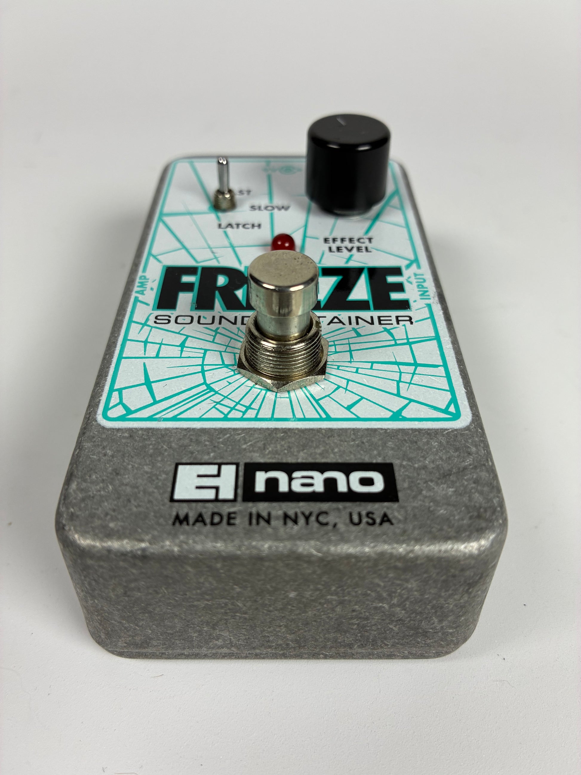Electro-Harmonix Freeze Nano Sound Retainer Sustain Pedal