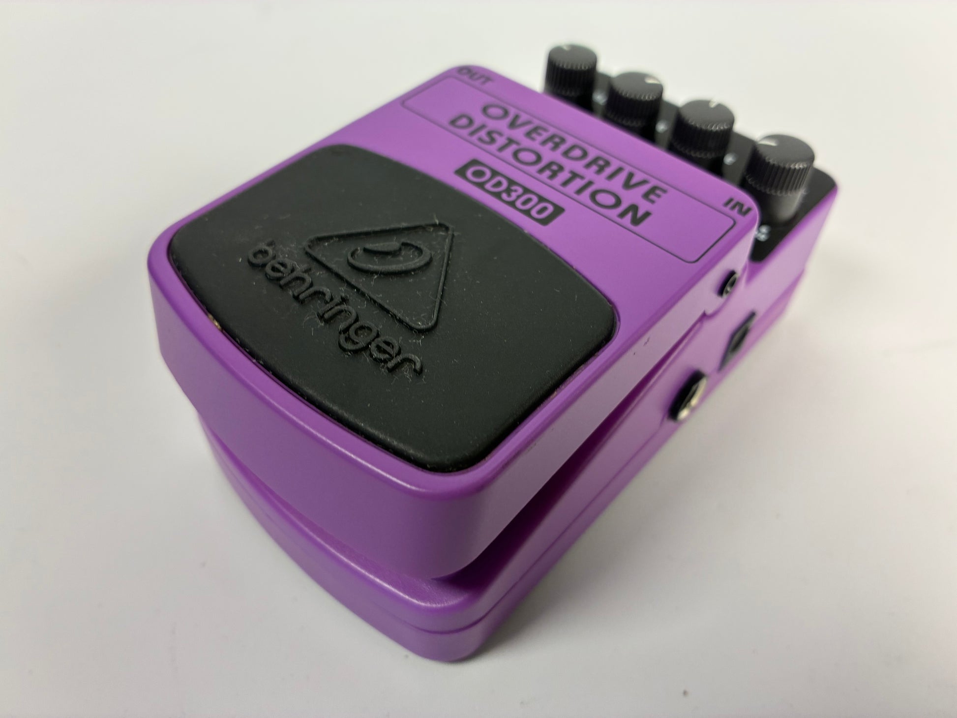 Behringer OD300 Overdrive Distortion Pedal - Excellent Condition with Box  and Documents
