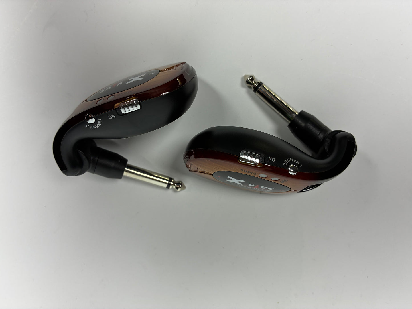 Xvive U2 Wireless Guitar System - Sunburst - Excellent Condition with Box and USB Charging Cable