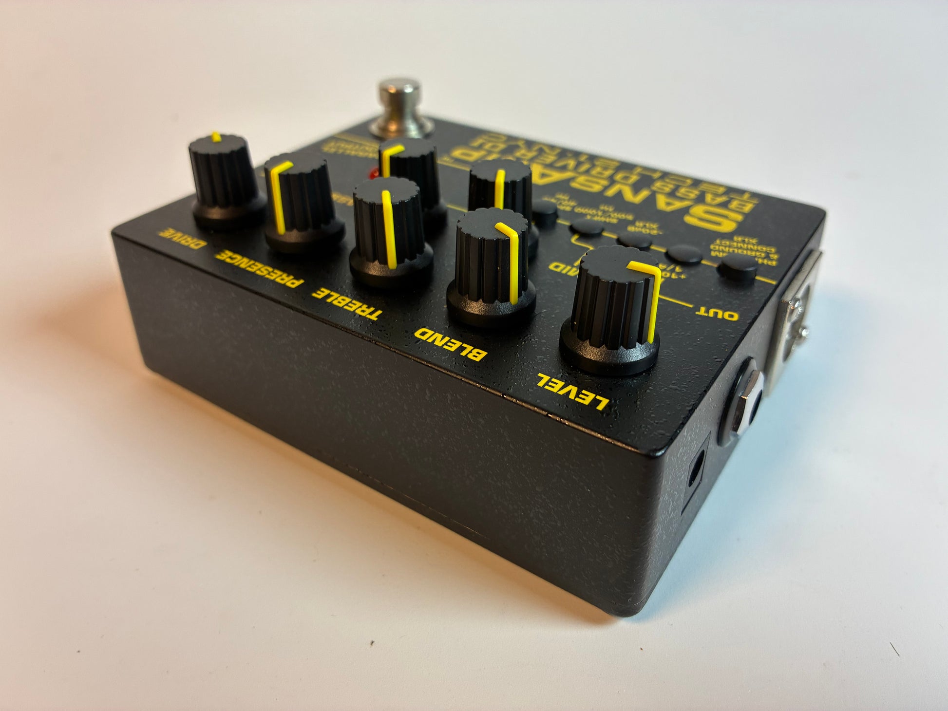 Tech 21 Sansamp Bass Driver D.I. V2 - Excellent Condition with Box and Documents