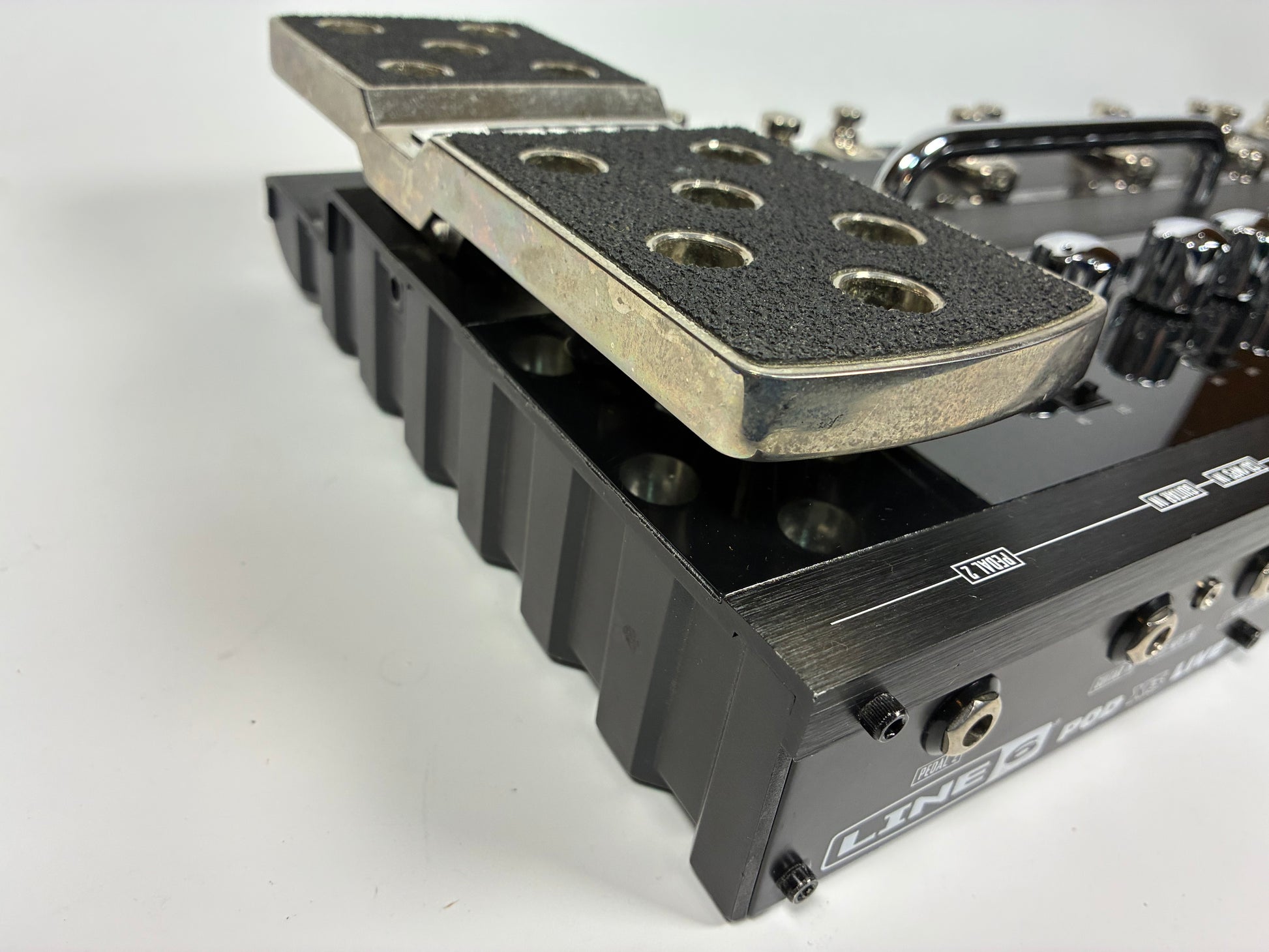 Line 6 POD X3 Live Multi-Effect and Amp Modeler - Excellent Condition with Power Supply & Fitted Bag