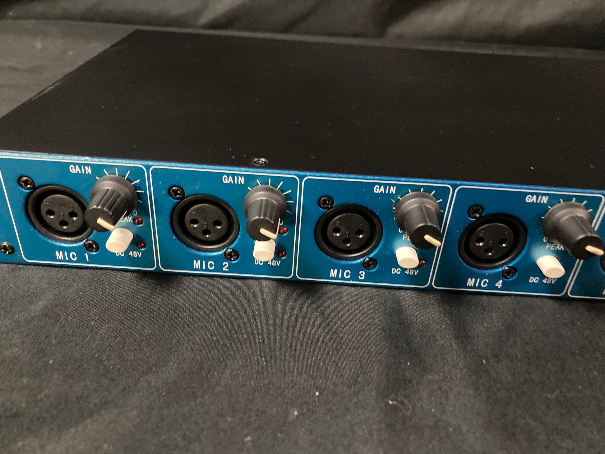 SM Pro Audio PR8 8 Ch Microphone Pre Amp