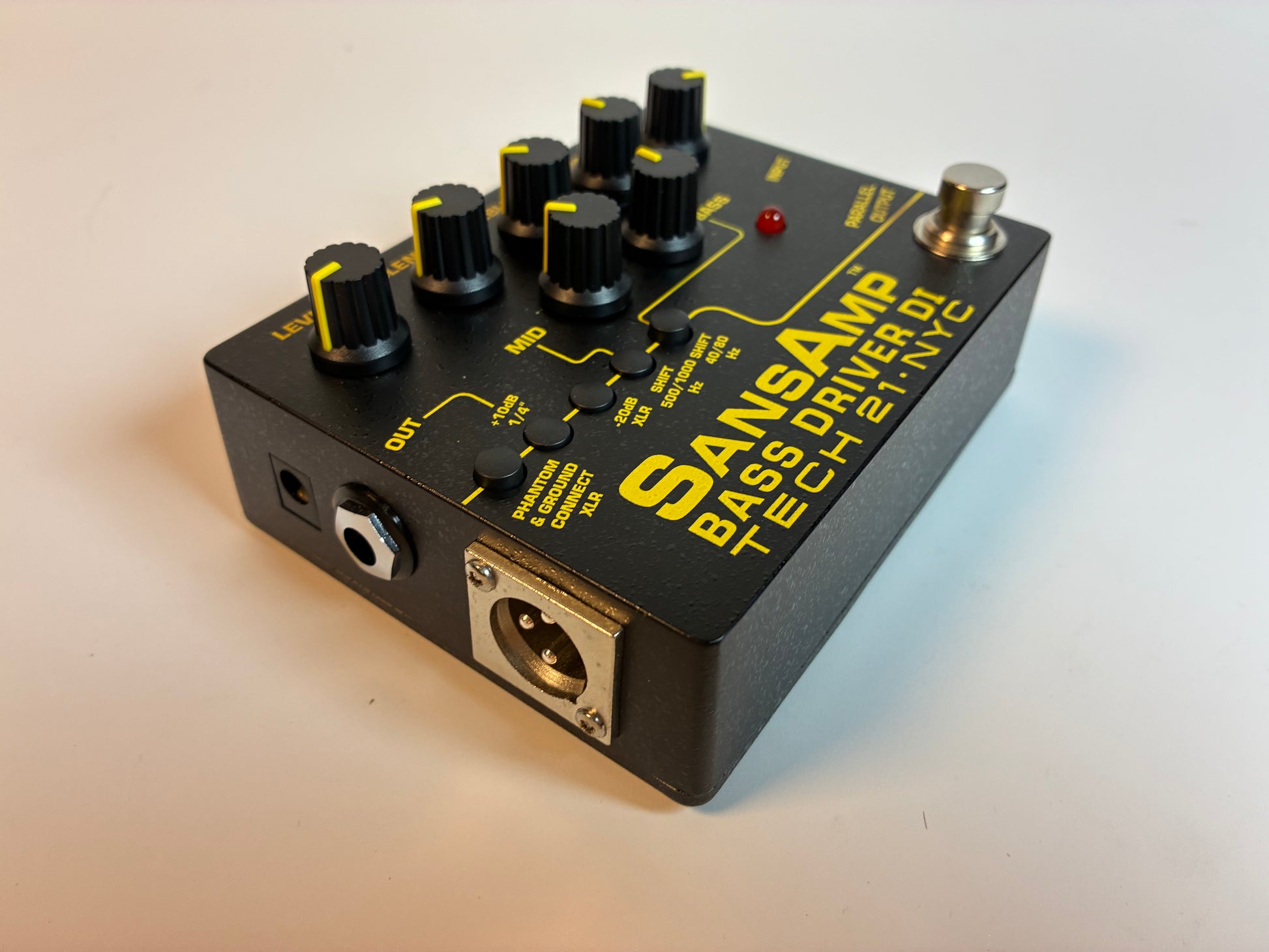 Tech 21 Sansamp Bass Driver D.I. V2 - Excellent Condition with Box and Documents