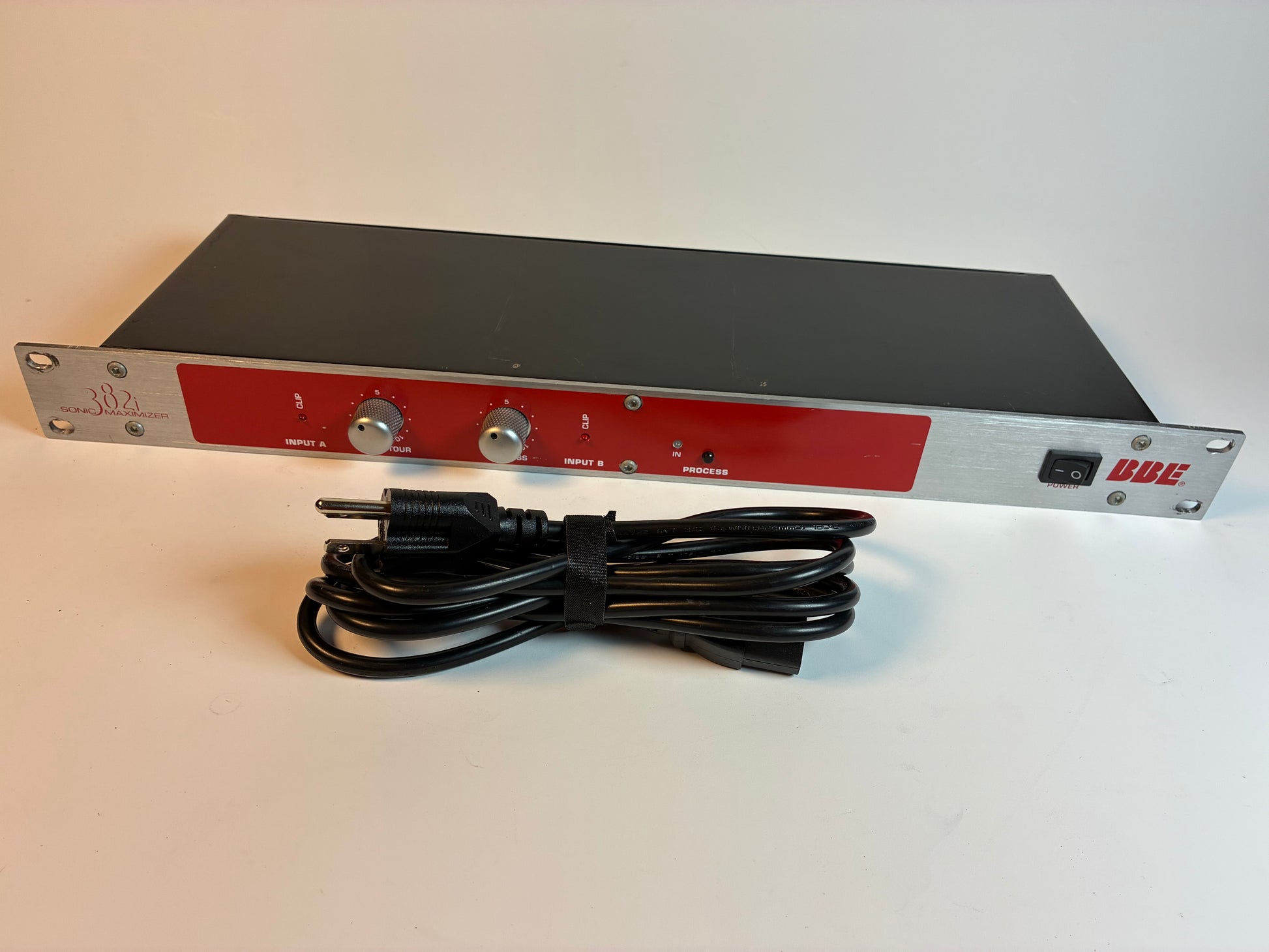 BBE 382i Sonic Maximizer