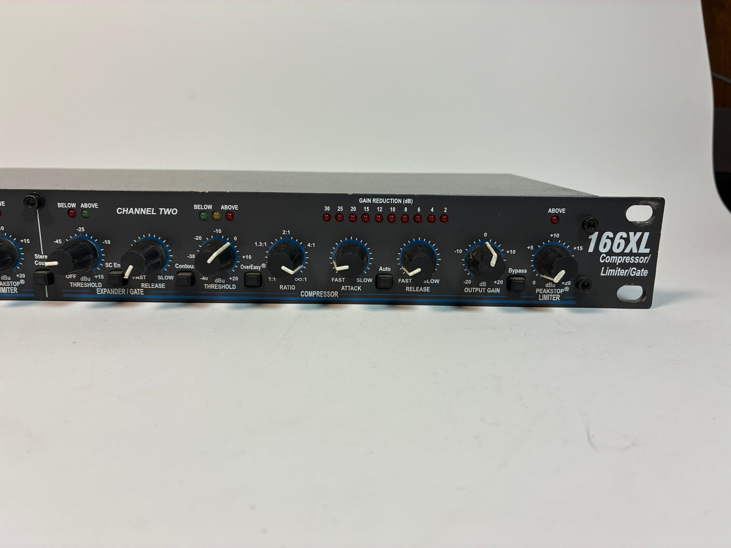 dbx 166XL Stereo Compressor / Limiter / Gate - Excellent Condition