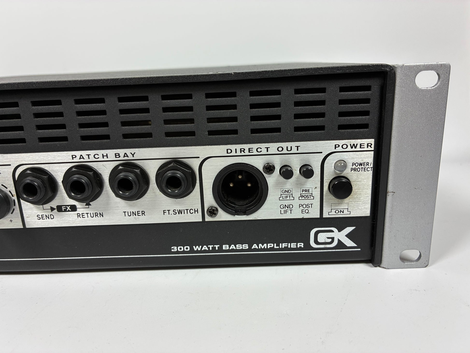 Gallien-Krueger Backline 600 2-Channel 300-Watt Bass Amp Head