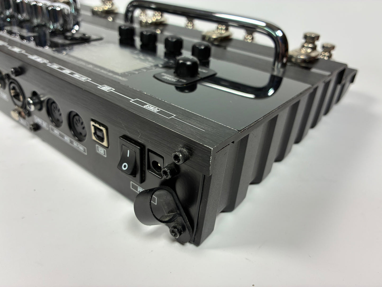 Line 6 POD X3 Live Multi-Effect and Amp Modeler - Excellent Condition with Power Supply & Fitted Bag