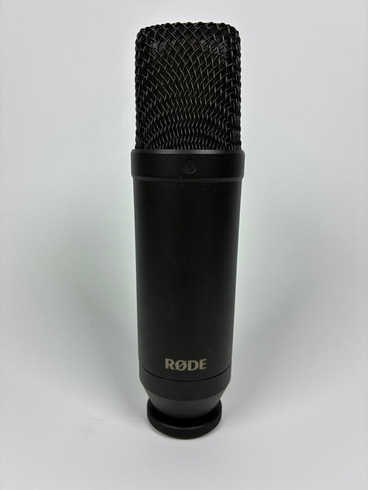 RODE NT1 Large Diaphragm Cardioid Condenser Microphone - Excellent condition