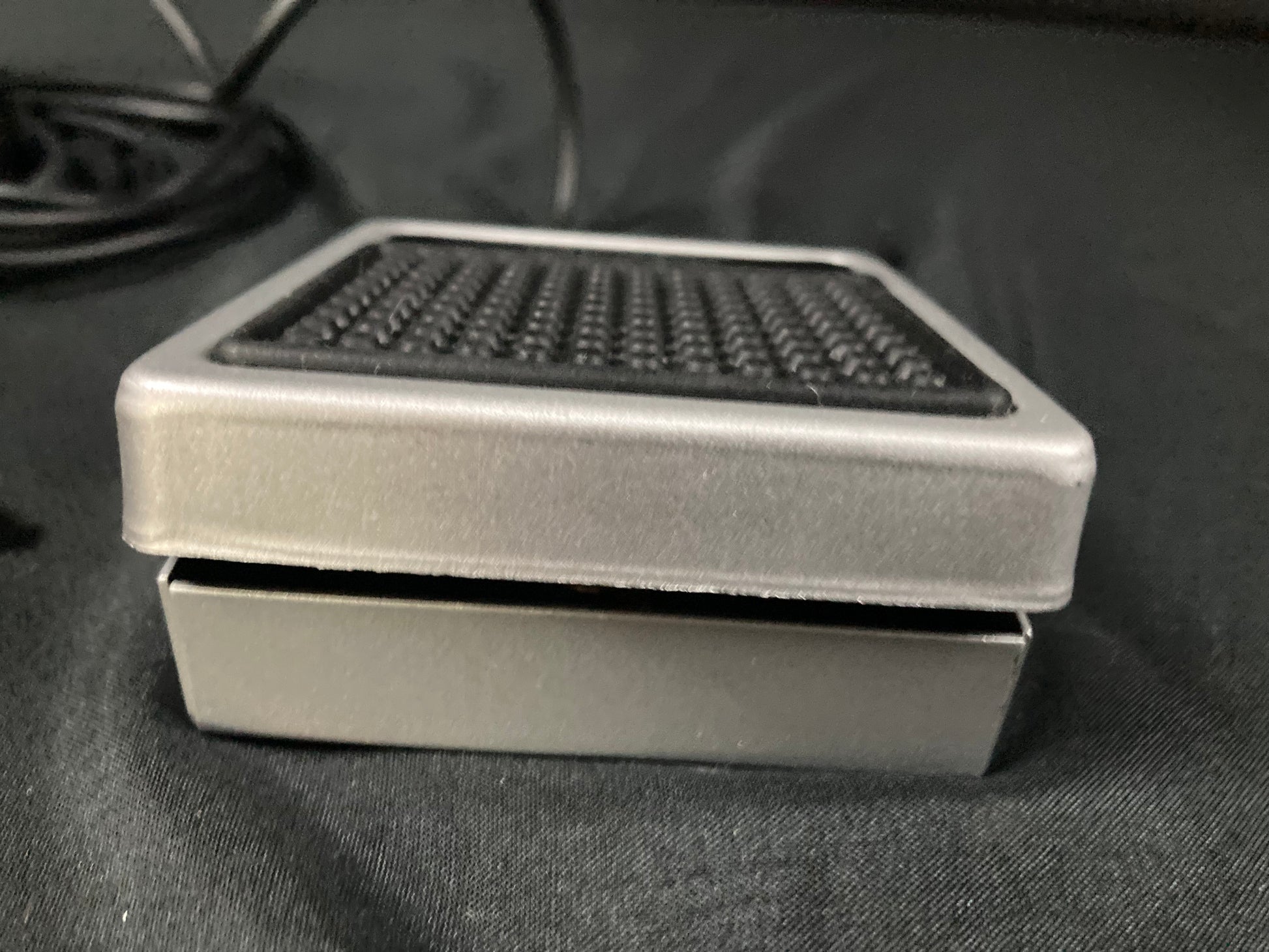Hosa FSC-502 Momentary Open 1/4 TS Non-Latching Footswitch