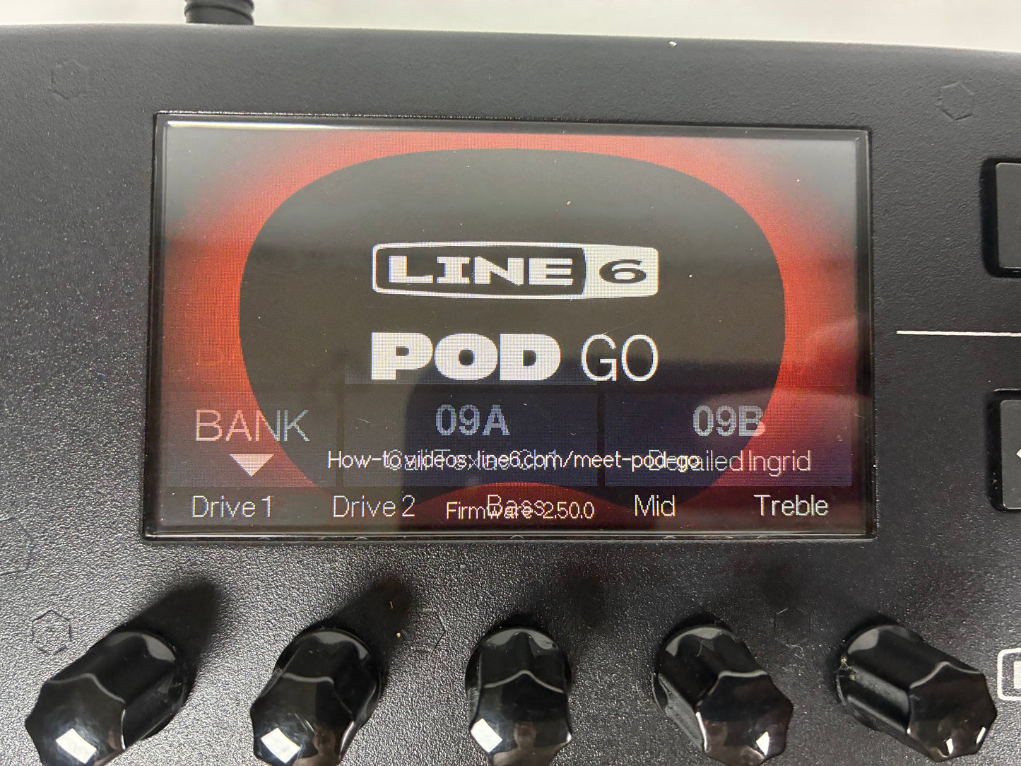 Line 6 POD GO Multi-Effect and Amp Modeler - Excellent Condition with Box, Power Supply and Dust Cover