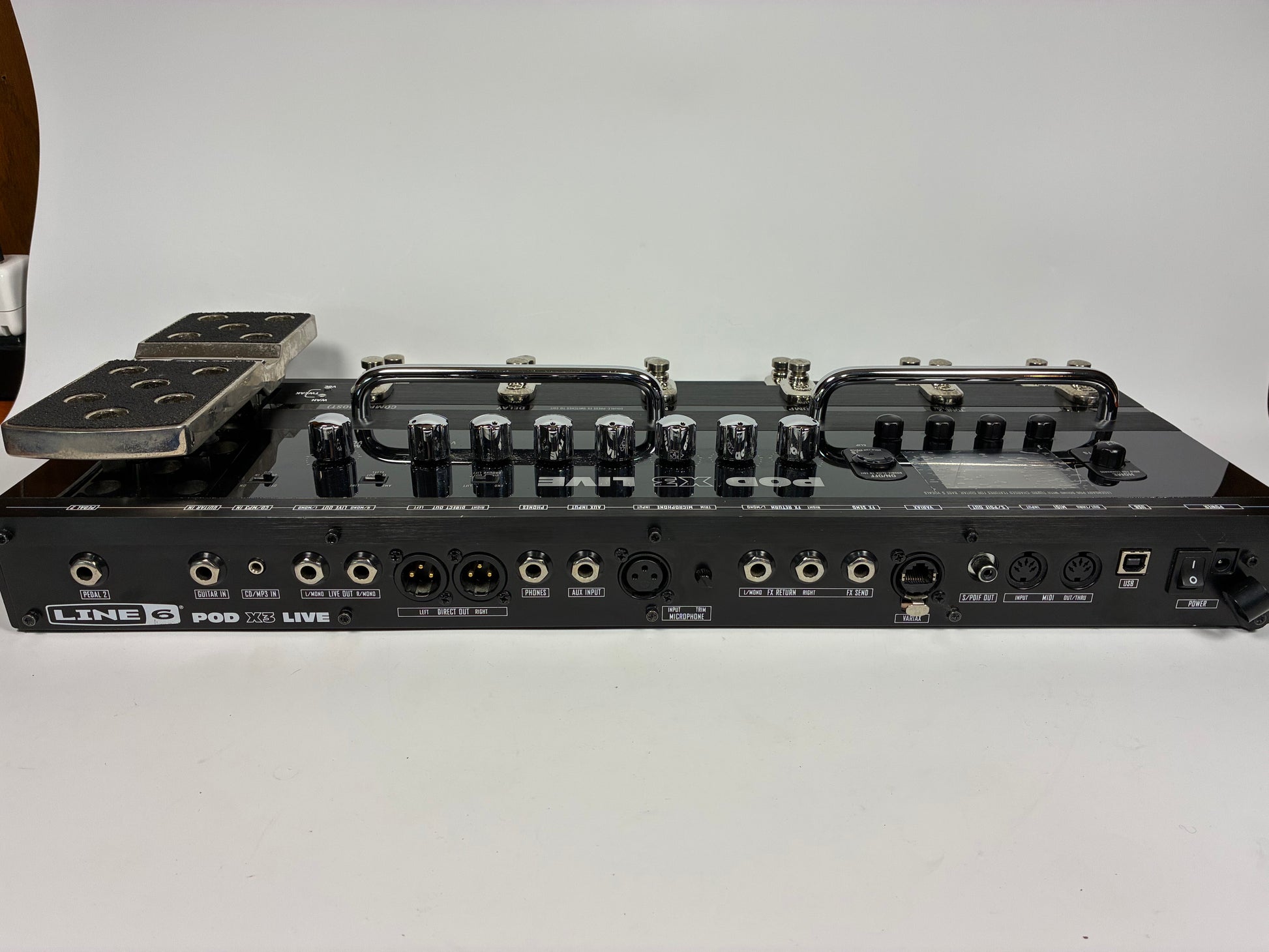 Line 6 POD X3 Live Multi-Effect and Amp Modeler - Excellent Condition with Power Supply & Fitted Bag