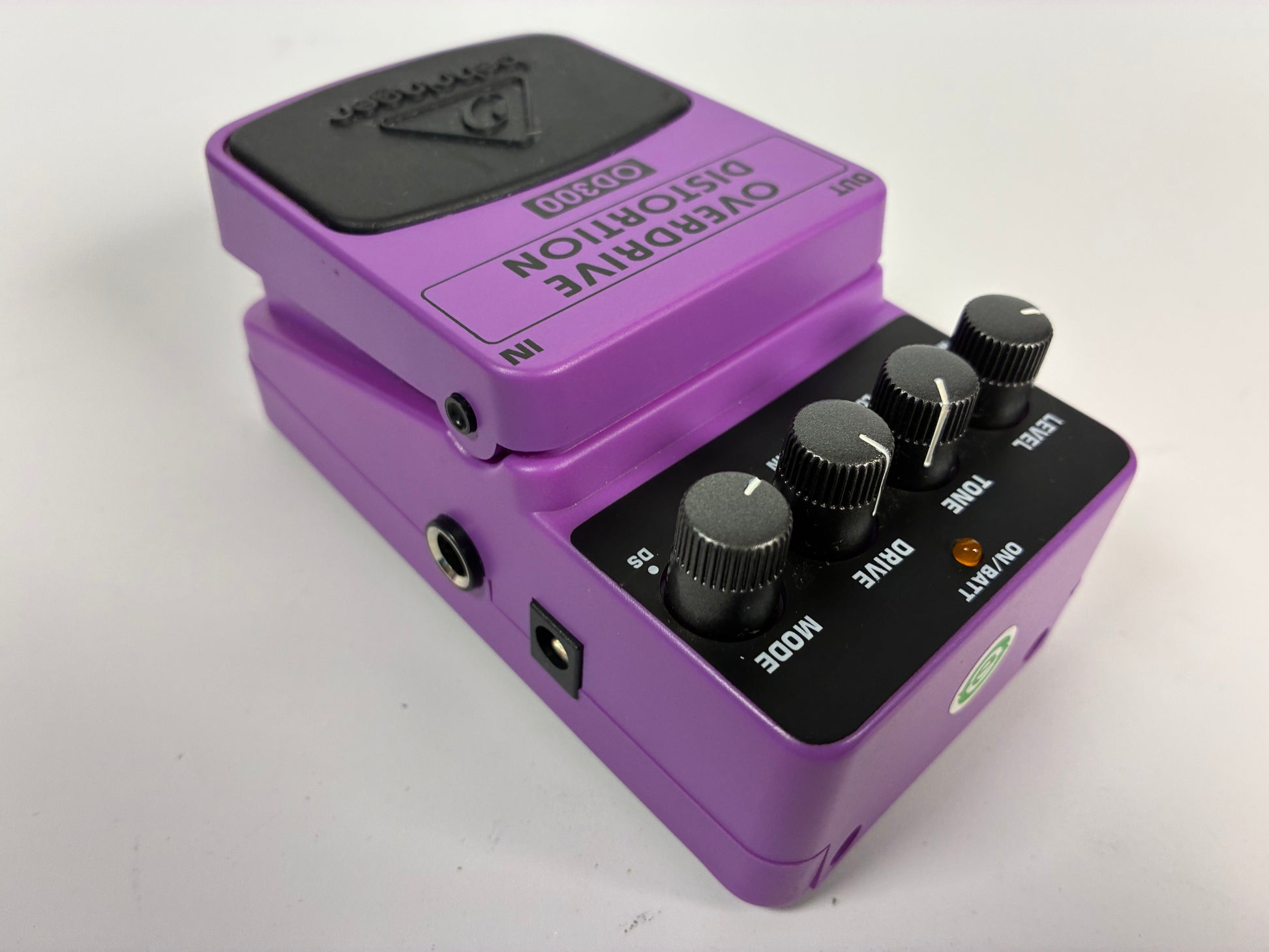 Behringer OD300 Overdrive Distortion Pedal - Excellent Condition with Box  and Documents