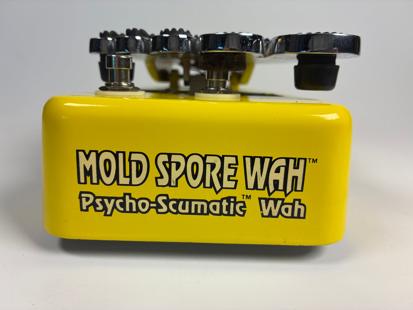 Snarling Dogs Mold Spore Wah 1990s - Yellow
