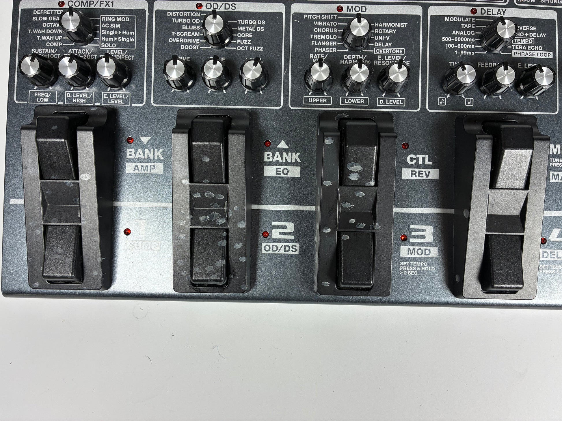 Boss ME-80 Multi-Effect Unit