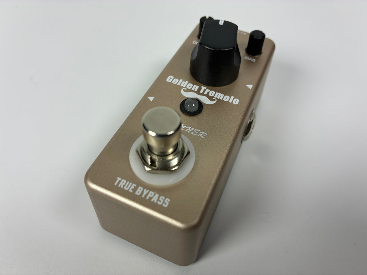 Donner Golden Tremolo - Excellent Condition with Manual