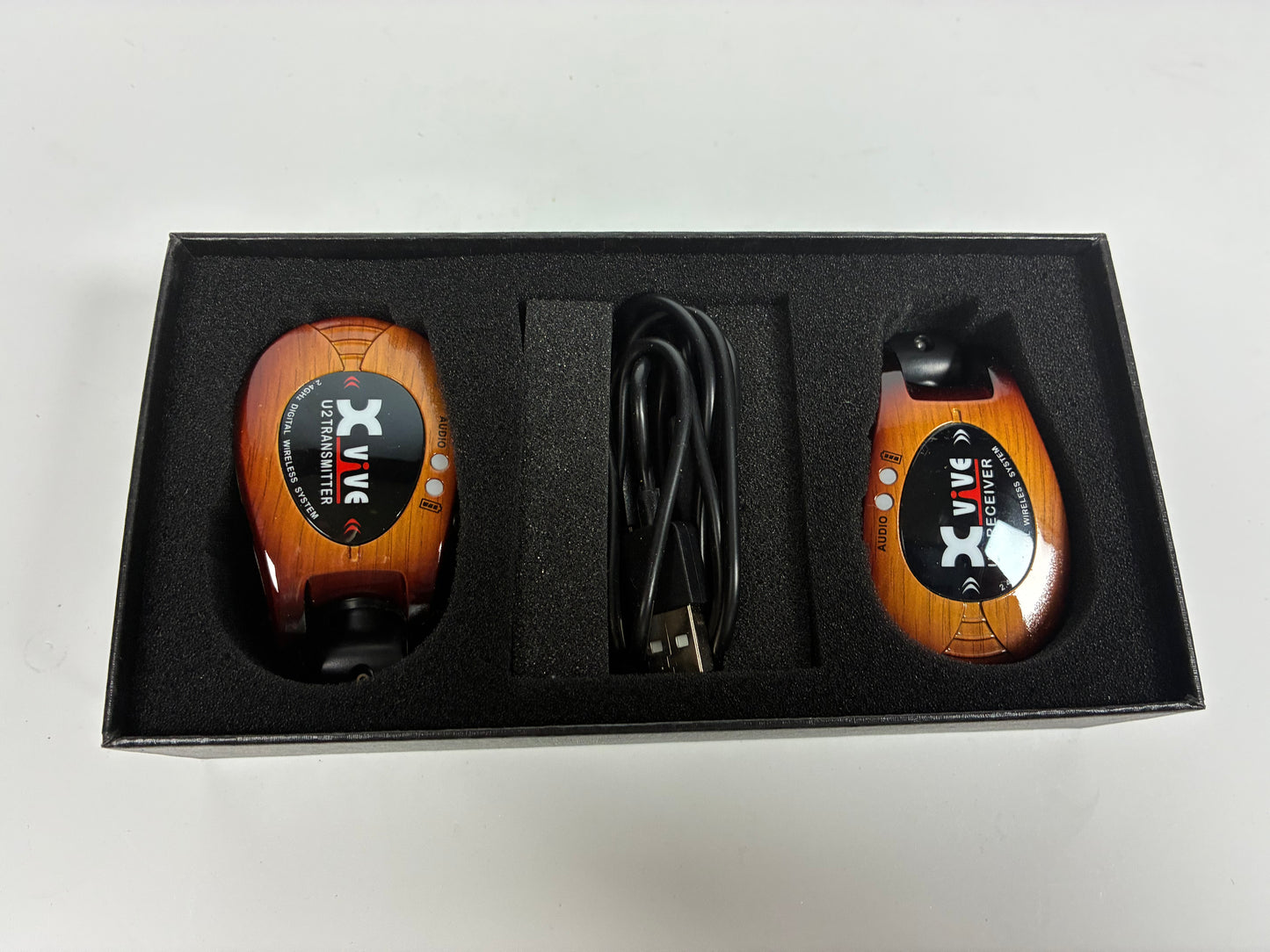Xvive U2 Wireless Guitar System - Sunburst - Excellent Condition with Box and USB Charging Cable
