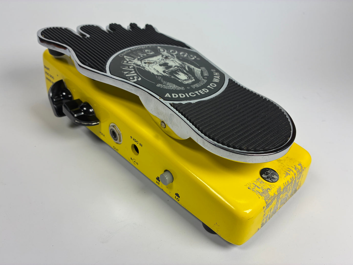 Snarling Dogs Mold Spore Wah 1990s - Yellow
