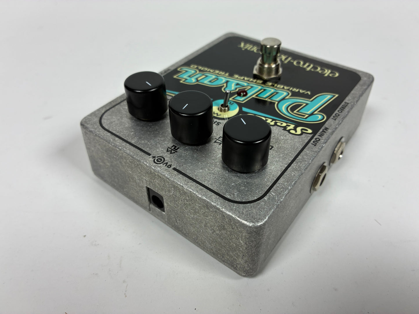 Electro-Harmonix Stereo Pulsar Analog Tremolo - Excellent Condition with Box