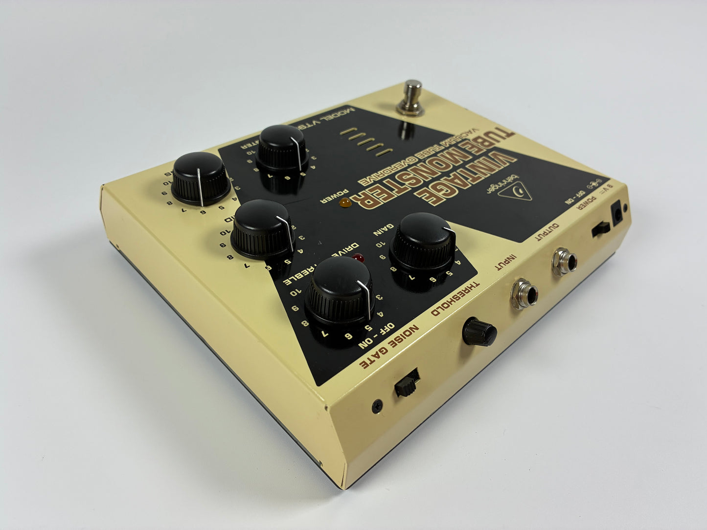 Behringer VT999 Vintage Tube Monster Vacuum Tube Overdrive