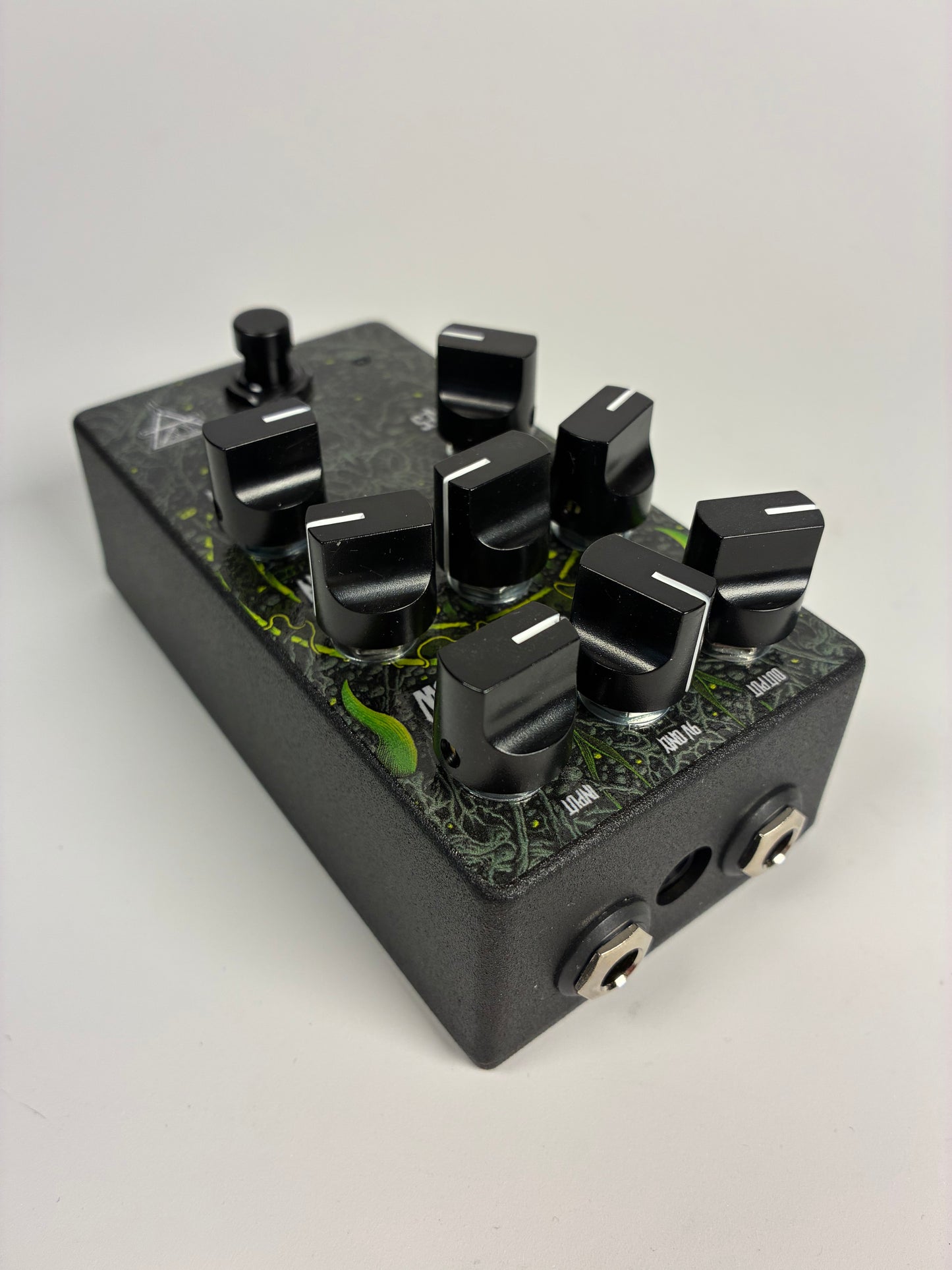 This Heavy Earth Fleshrot V2 - Like New with Box and Documents