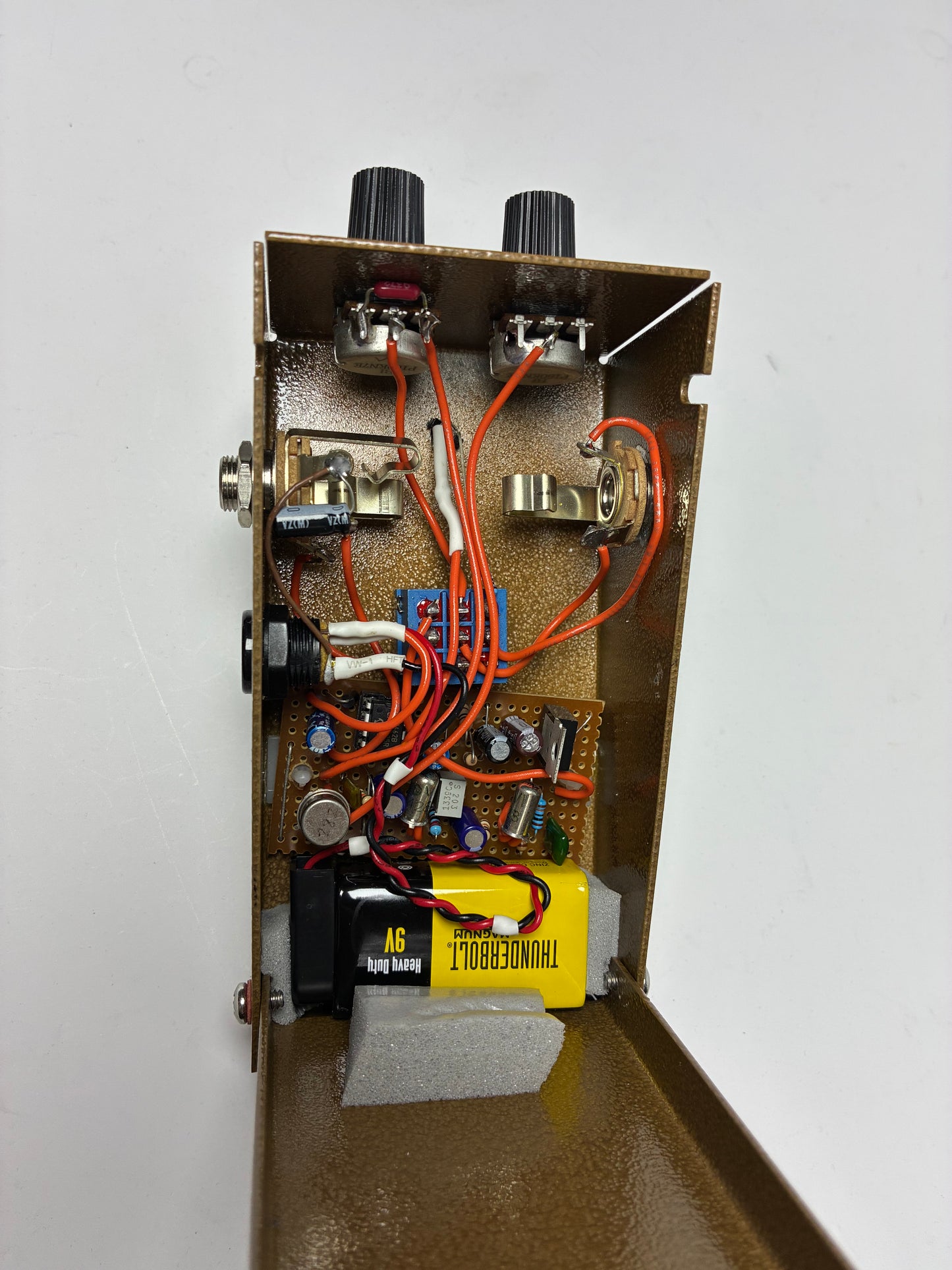 Del Rey Custom Shop Fuzz King - Gold - Hand-Wired - Excellent Condition